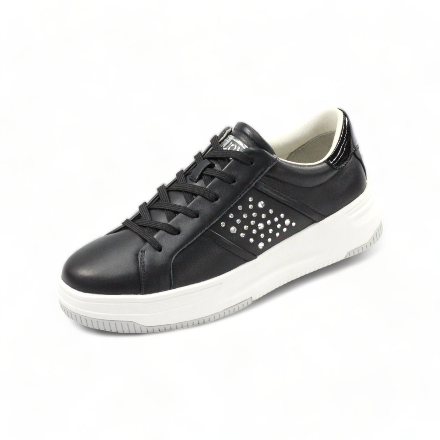 24SS  Sporty and elegant court sneakers decorated with Swarovski crystals #FJ124