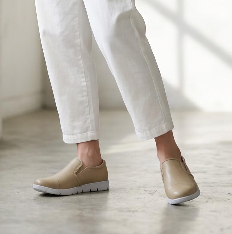 FITJOY Women’s Slip-On Sneakers | Ultra-Lightweight, Soft Sheepskin #FJ023