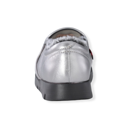 Sheepskin leather slip-on shoes