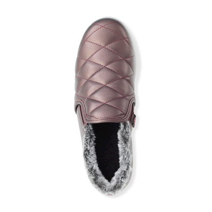 Sheepskin leather slip-on shoes