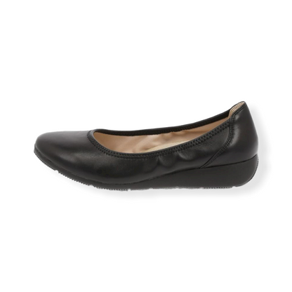 lightweight flat shoes